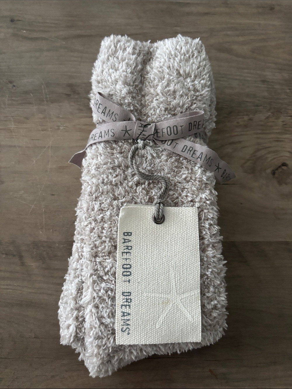NWT Barefoot Dreams socks